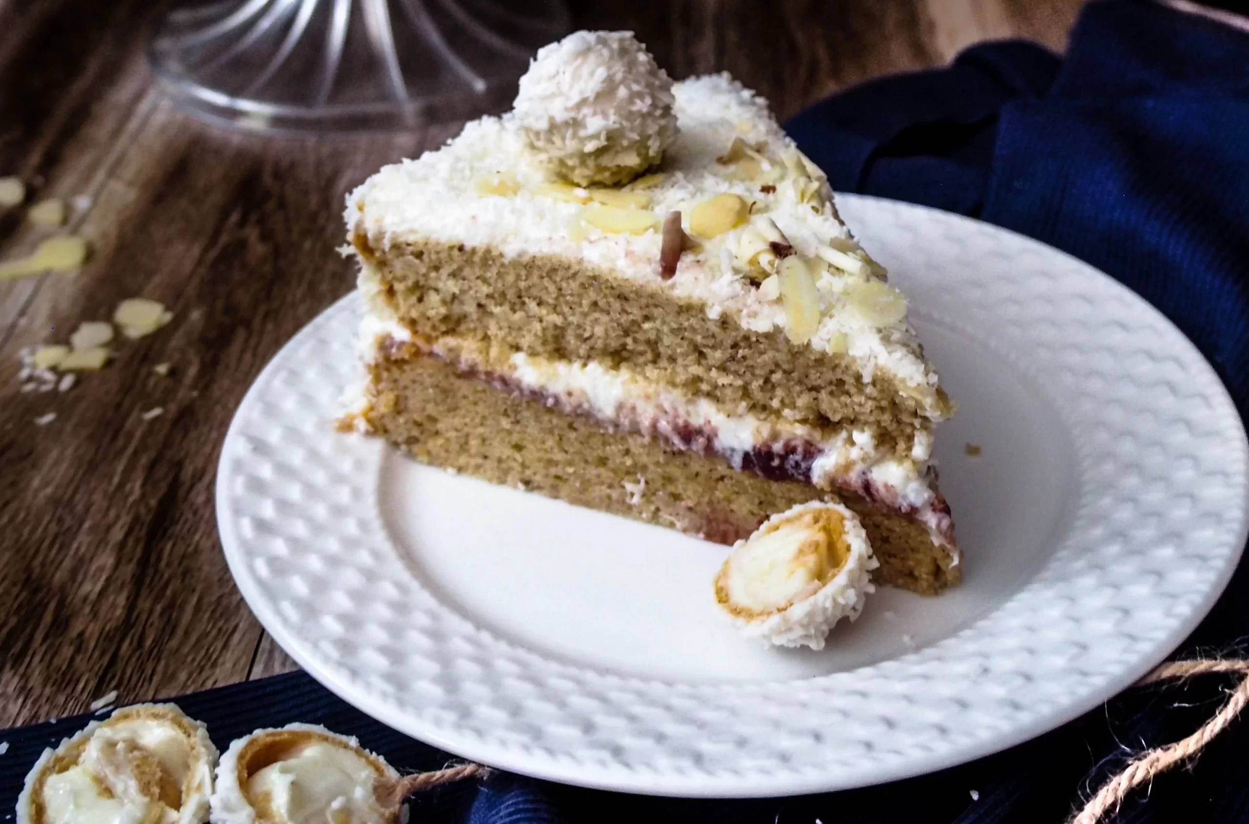 Raffaello torta – jednoduchý recept na kokosovú tortu s mascarpone krémom